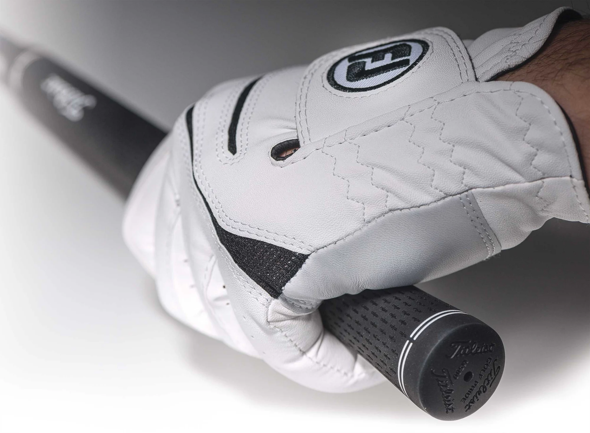 FootJoy Women's WeatherSof Golf Glove - 2 Pack 5 FootJoy Women's WeatherSof Golf Glove - 2 Pack - Image 5